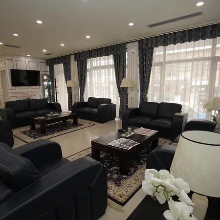 Capital Bruci 3* 地拉那