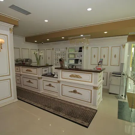 酒店 Capital Bruci 地拉那