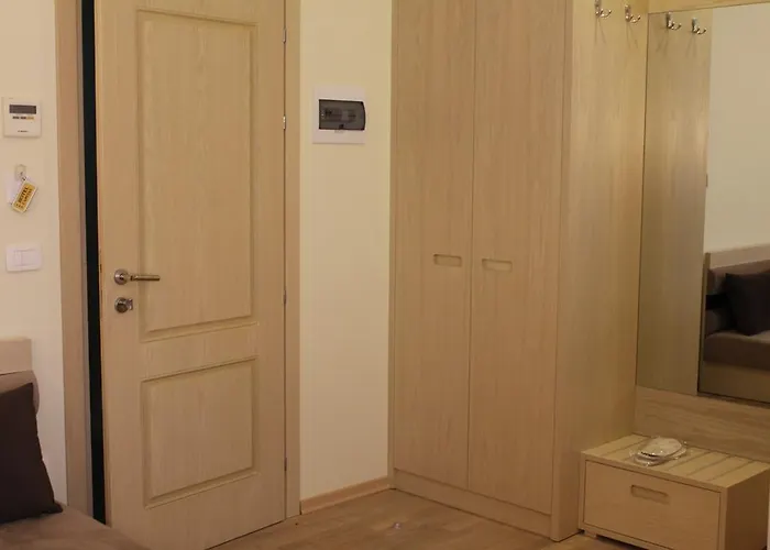 Otel Capital Bruci 3*