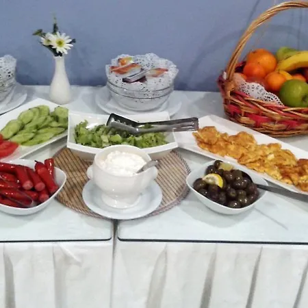 Capital Bruci מלון