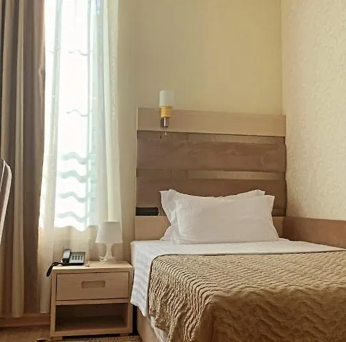 Capital Bruci 호텔 3*